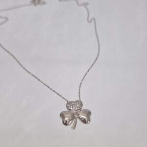 Сребърно колие "Детелина"