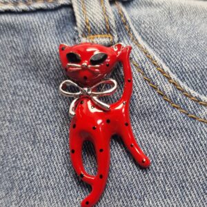 Брошка Червена котка